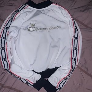 Champion cropped jacket worn 2 times no stains